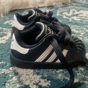 Adidas classic. Hard shell. Black. Baby size 4K.